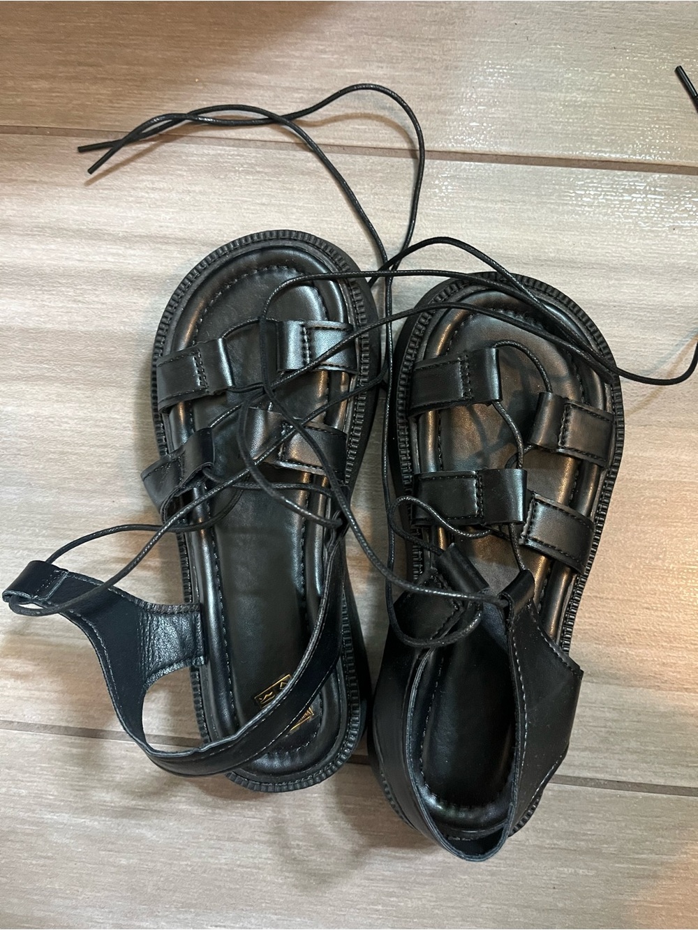 NWT Women’s Black Lace-Up Gladiator Sandals